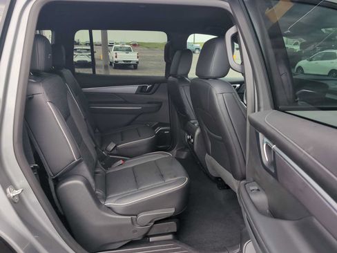 Used 2025 Buick Enclave Sport Touring FWD image 26