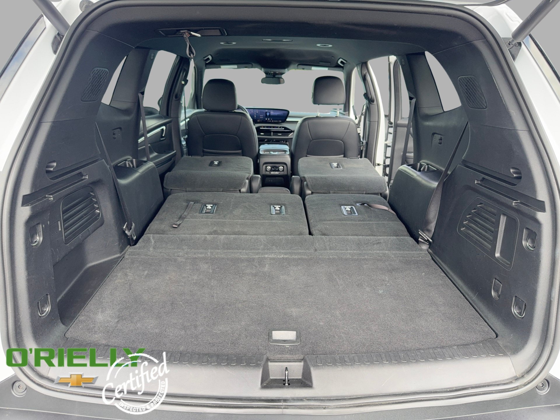 Used 2025 Buick Enclave Preferred AWD/4WD image 28