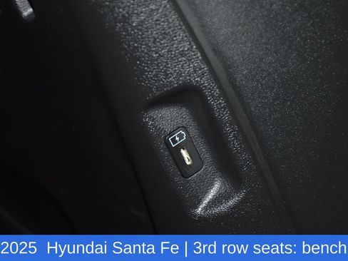 Used 2025 Hyundai Santa Fe SEL AWD/4WD image 28