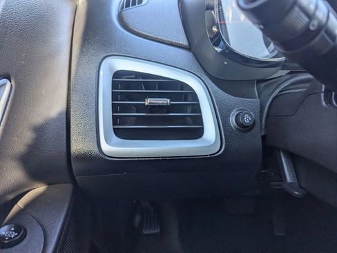 Used 2013 GMC Terrain SLE FWD image 22
