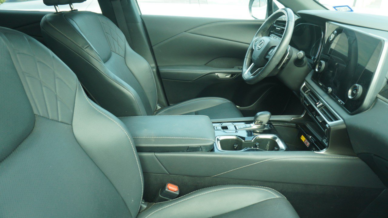 Used 2024 Lexus RX 350 FWD w/ Technology Package image 10