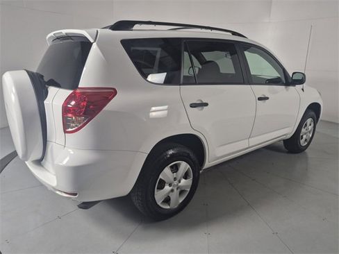 Used 2007 Toyota RAV4 2WD image 4