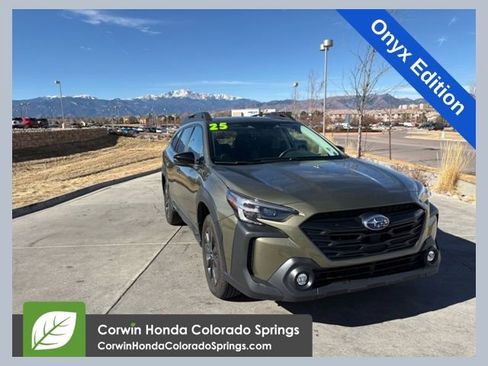 Used 2025 Subaru Outback Onyx Edition image 1