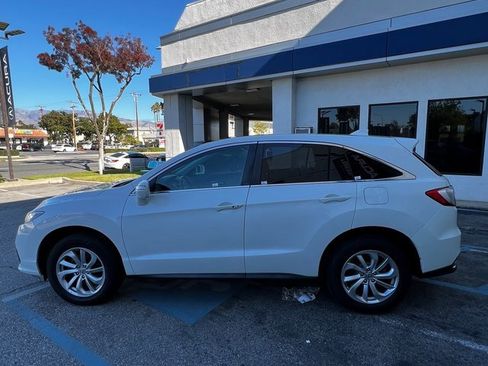 Used 2018 Acura RDX FWD image 4