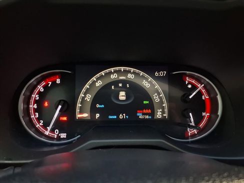 Used 2024 Toyota RAV4 XLE Premium image 17