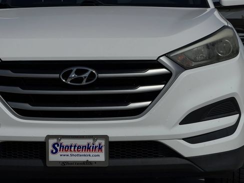 Used 2018 Hyundai Tucson SE w/ Cargo Package FWD image 9