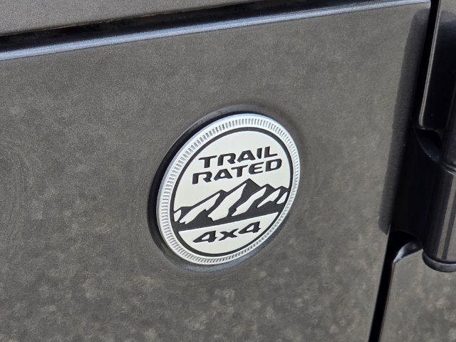 Used 2018 Jeep Wrangler Unlimited Sport S AWD/4WD image 25