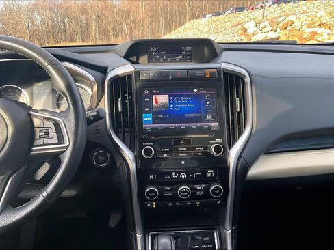Used 2022 Subaru Ascent Limited image 29