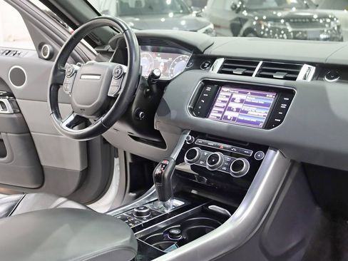 Used 2014 Land Rover Range Rover Sport Supercharged image 31