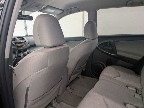 Used 2009 Toyota RAV4 image 16