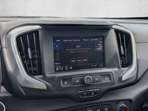 Used 2022 GMC Terrain SLE w/ Driver Convenience Package FWD image 10