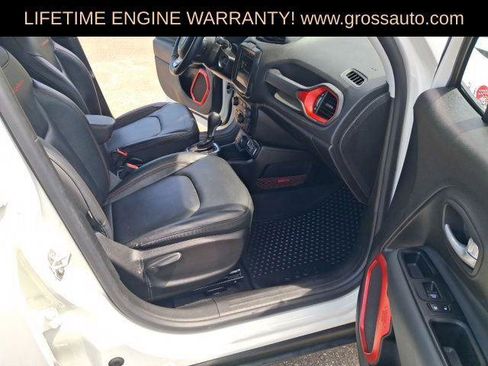 Certified 2023 Jeep Renegade Trailhawk w/ Trailhawk Elite Group AWD/4WD image 32