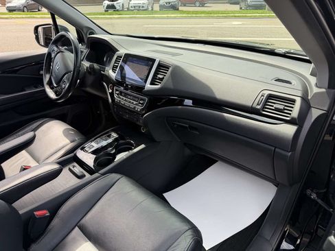 Used 2016 Honda Pilot Touring image 22