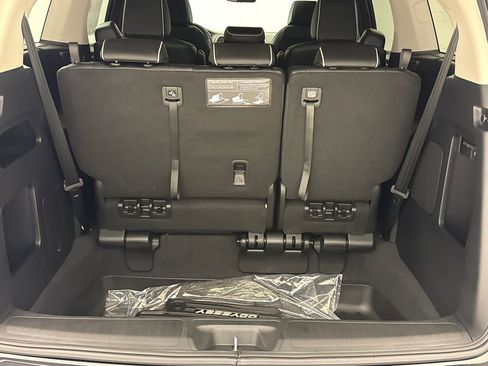 New 2026 Honda Odyssey Touring image 14