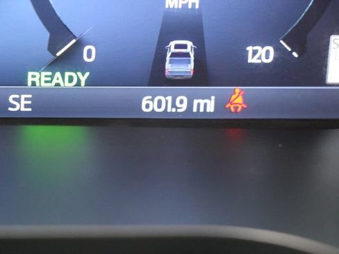Used 2025 Ford F150 Lariat w/ Equipment Group 501A Mid AWD/4WD image 33