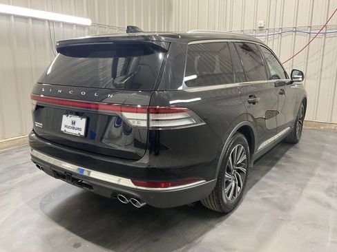 Used 2025 Lincoln Aviator Premiere image 24