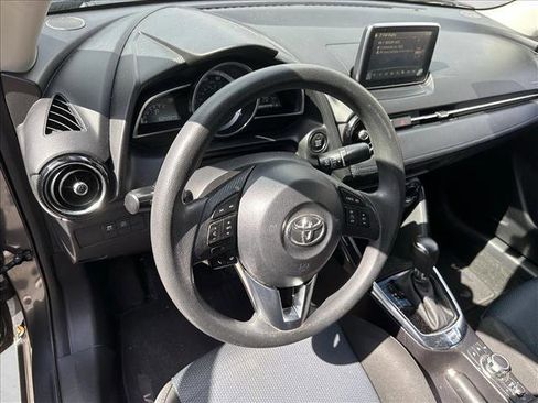 Used 2018 Toyota Yaris iA image 10
