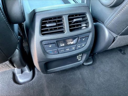 Used 2022 Honda Pilot Black Edition image 10