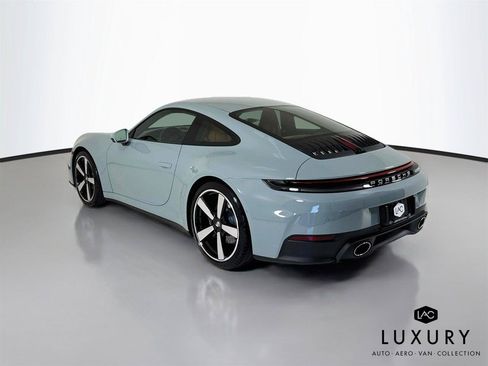 Used 2025 Porsche 911 Carrera RWD image 8