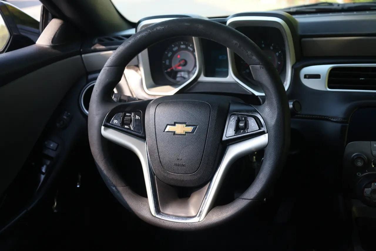 Used 2013 Chevrolet Camaro LS RWD image 9