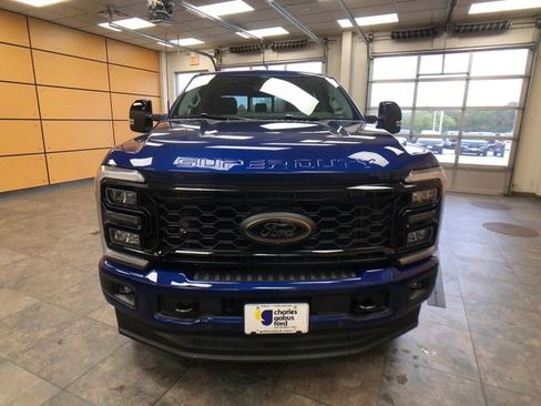 New 2026 Ford F250 Lariat w/ Black Appearance Package image 2