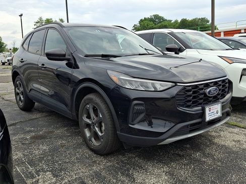 Used 2025 Ford Escape ST-Line AWD/4WD image 3