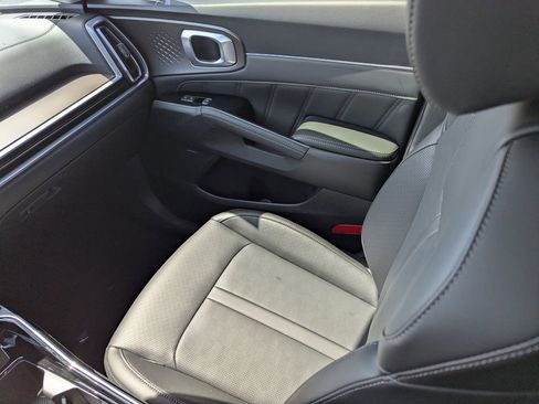 New 2026 Kia Sorento SX FWD image 16