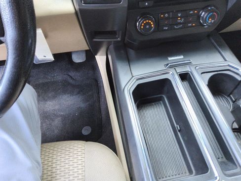 Used 2016 Ford F150 XLT w/ Equipment Group 302A Luxury RWD image 17