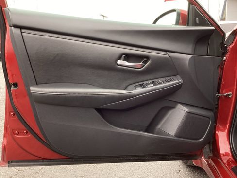 Used 2024 Nissan Sentra SV w/ Lighting Package image 29