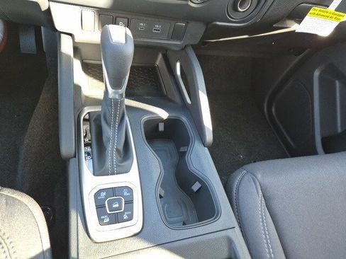 New 2026 Nissan Frontier SV w/ Tow Package image 23