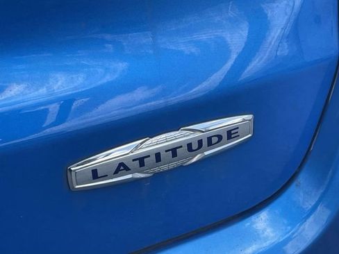 Used 2019 Jeep Compass Latitude FWD image 9