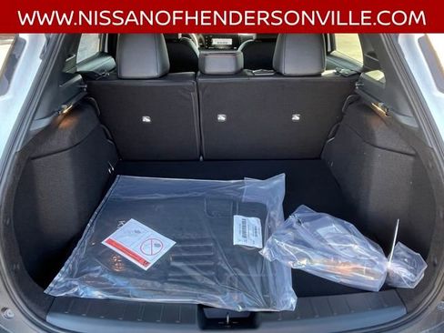 New 2026 Nissan Kicks SR w/ Cold Weather Package AWD/4WD image 29