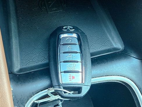 Used 2024 INFINITI QX60 Sensory w/ Vision Package AWD/4WD image 48