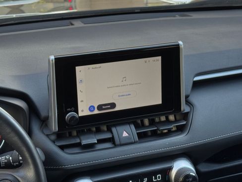 Used 2025 Toyota RAV4 XLE w/ Weather Package image 17