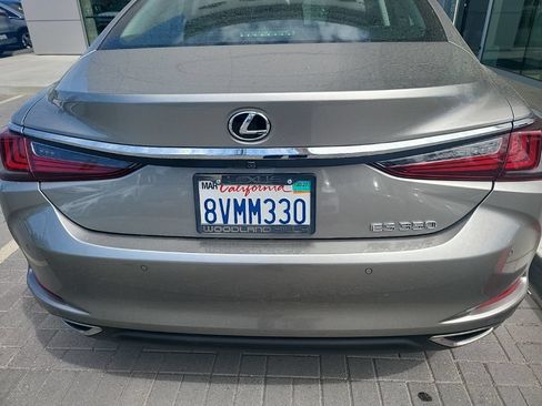 Used 2021 Lexus ES 350 w/ Premium Package FWD image 5
