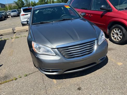 Used 2013 Chrysler 200 Touring w/ Cold Weather Group FWD image 20