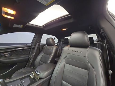 Used 2013 Ford Taurus SHO image 11