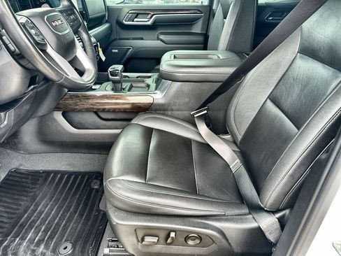 Used 2022 GMC Sierra 1500 Elevation w/ Elevation Premium Package AWD/4WD image 24