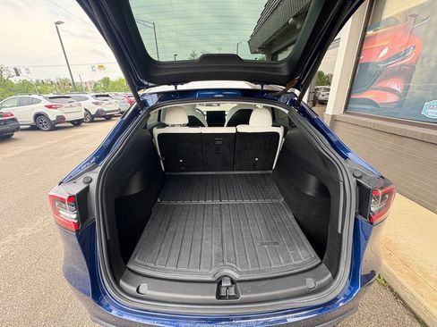 Used 2021 Tesla Model Y Long Range AWD/4WD image 28