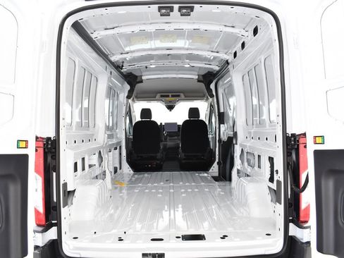 New 2026 Ford Transit 250 148 Medium Roof image 20