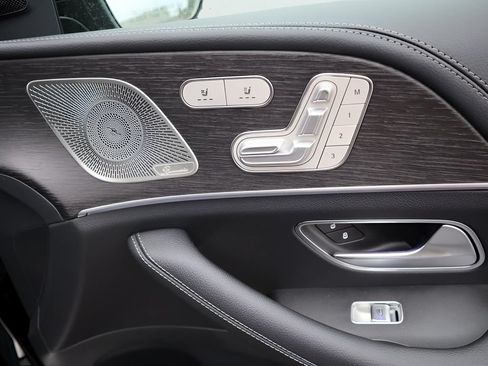 Certified 2026 Mercedes-Benz GLE 450 4MATIC image 8
