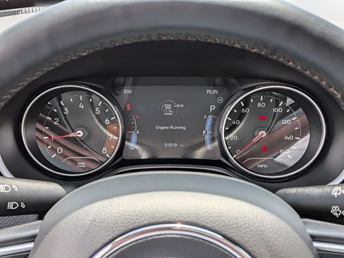Used 2018 Jeep Compass Limited w/ Navigation Group AWD/4WD image 21