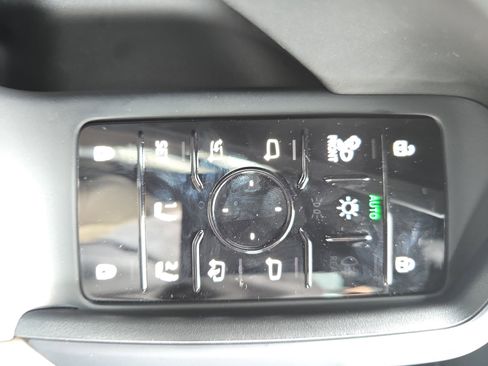 New 2025 Audi Q5 Premium Plus image 24