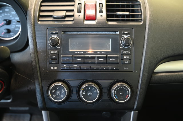 Used 2014 Subaru Forester 2.5i AWD/4WD image 5