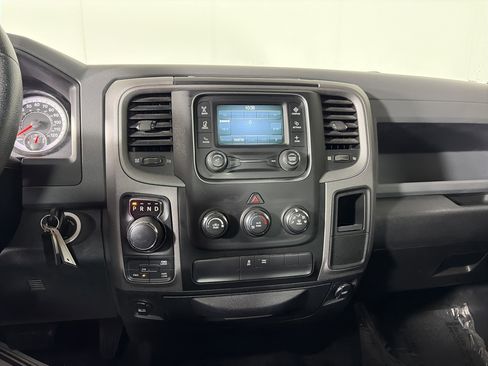 Used 2016 RAM 1500 Express image 19