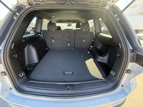 New 2025 Jeep Grand Cherokee Laredo image 20