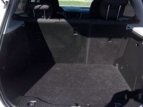 Used 2022 Chevrolet Trax LS w/ Tint and Cruise Package image 6