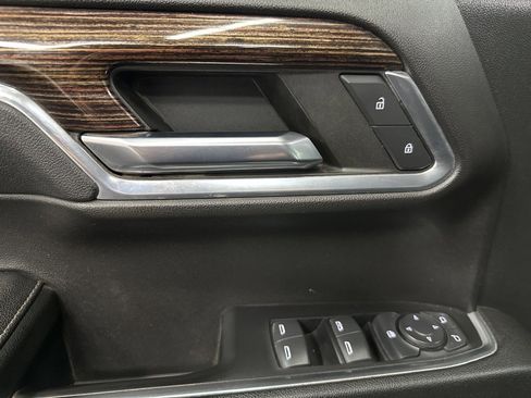 Used 2023 GMC Sierra 1500 Elevation image 19