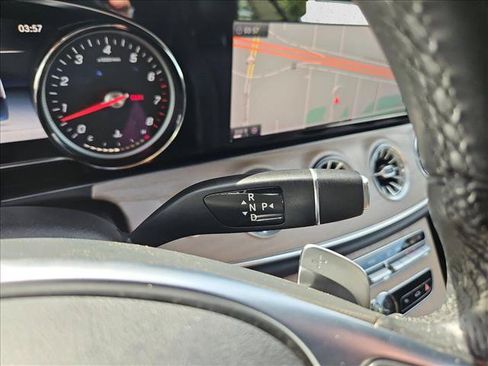 Used 2018 Mercedes-Benz E 400 4MATIC Cabriolet image 12