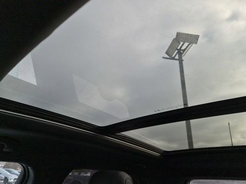 Used 2023 Chevrolet TrailBlazer RS w/ Sun and Liftgate Package image 20